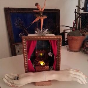 Meet your Posher, Laughing